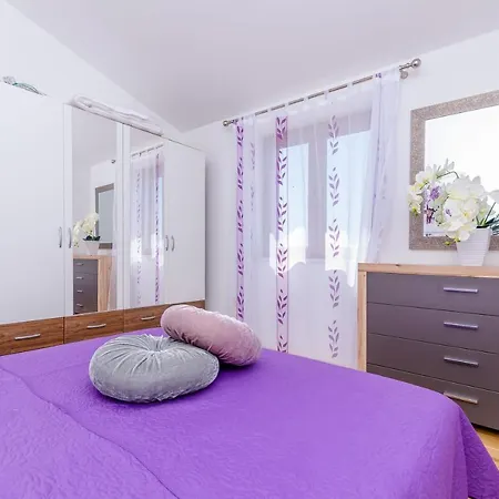 Apartment Selo Luka