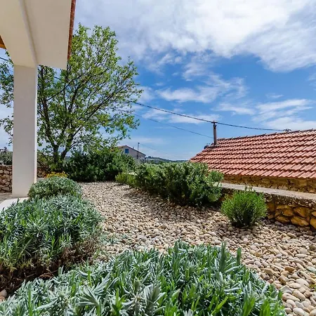 Apartment Selo Luka *